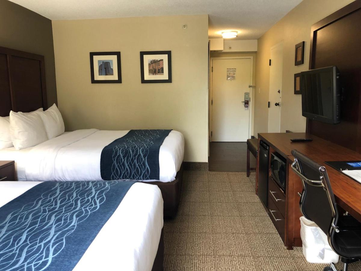 Comfort Inn & Suites Durham Near Duke University Екстер'єр фото