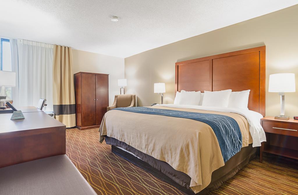 Comfort Inn & Suites Durham Near Duke University Екстер'єр фото