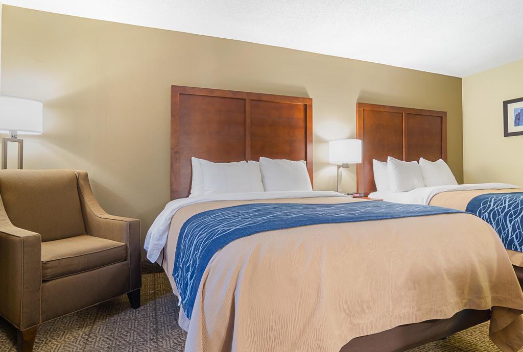 Comfort Inn & Suites Durham Near Duke University Екстер'єр фото