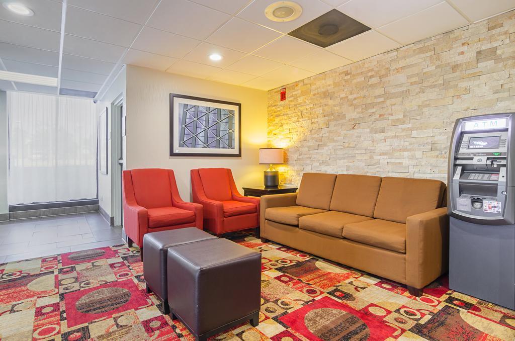 Comfort Inn & Suites Durham Near Duke University Екстер'єр фото