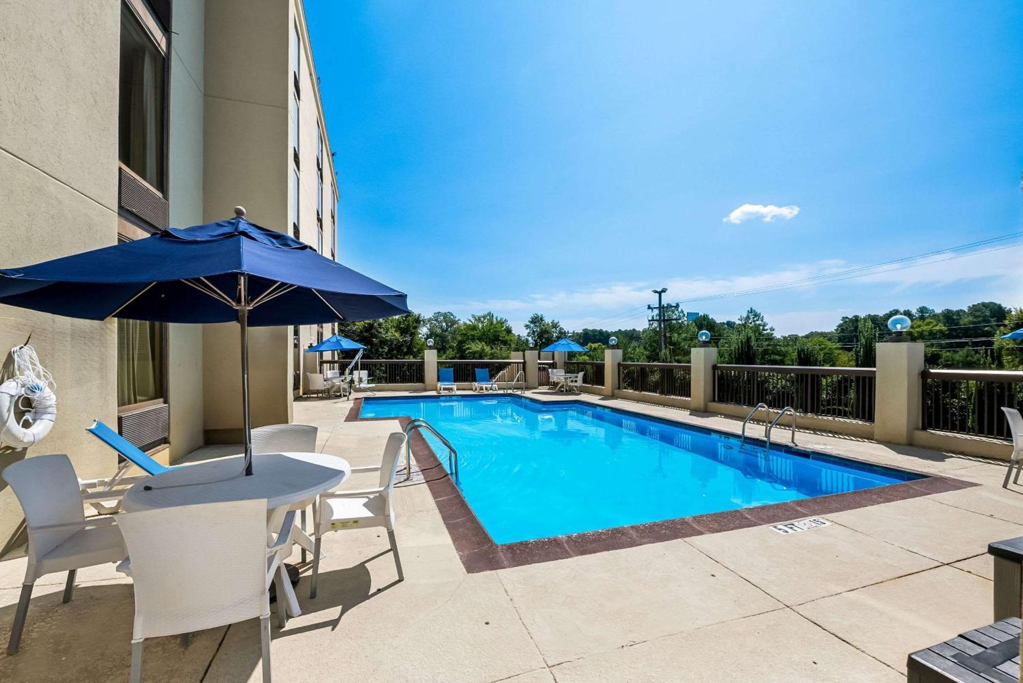 Comfort Inn & Suites Durham Near Duke University Екстер'єр фото