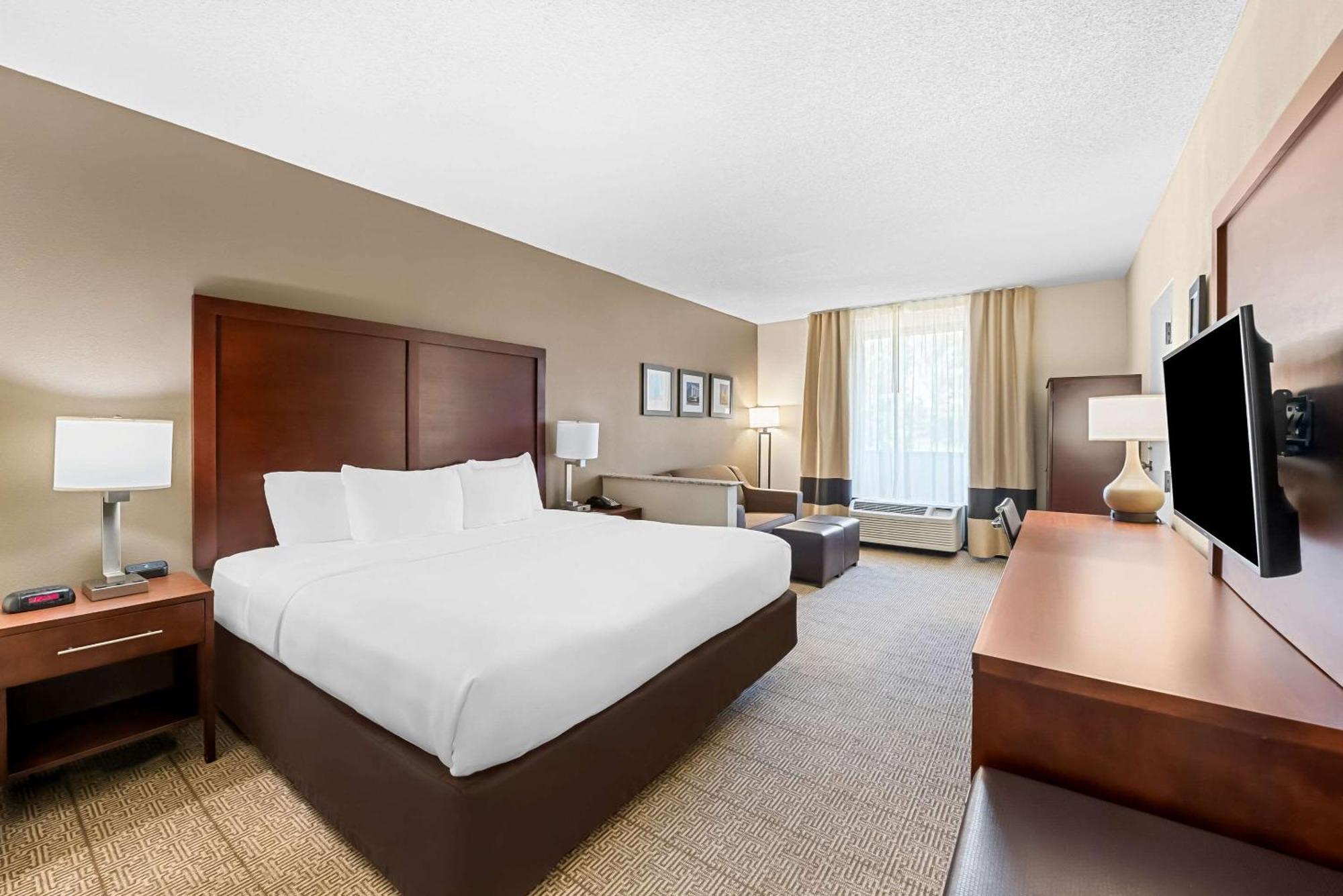 Comfort Inn & Suites Durham Near Duke University Екстер'єр фото