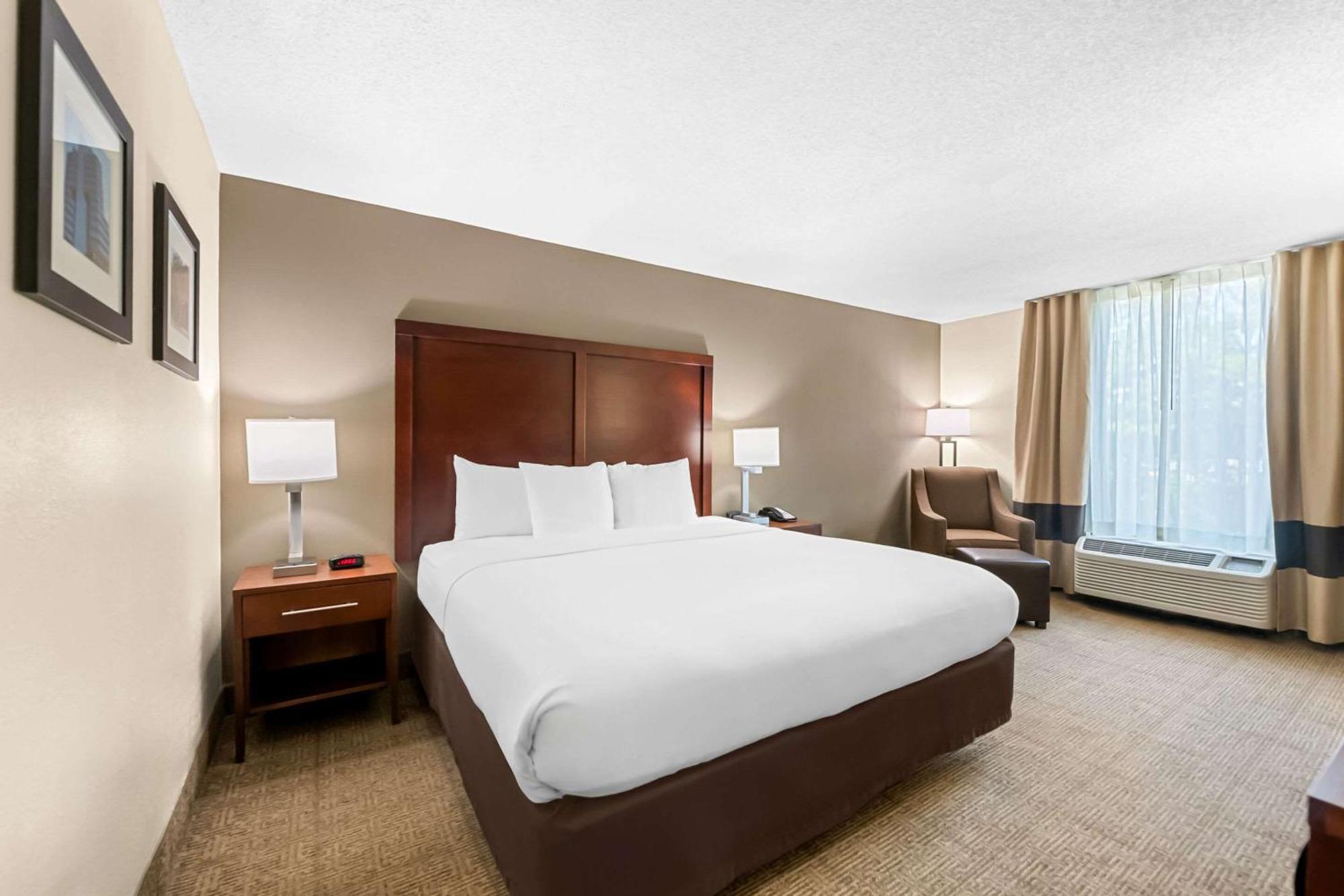 Comfort Inn & Suites Durham Near Duke University Екстер'єр фото