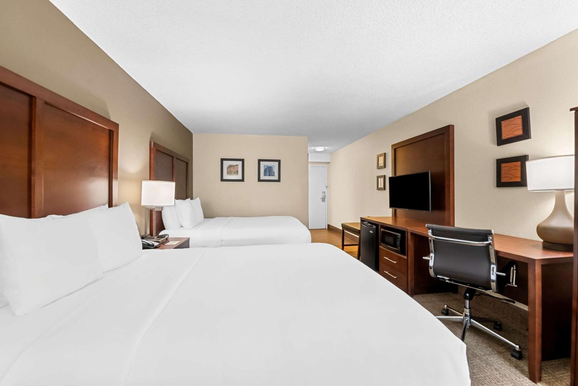 Comfort Inn & Suites Durham Near Duke University Екстер'єр фото