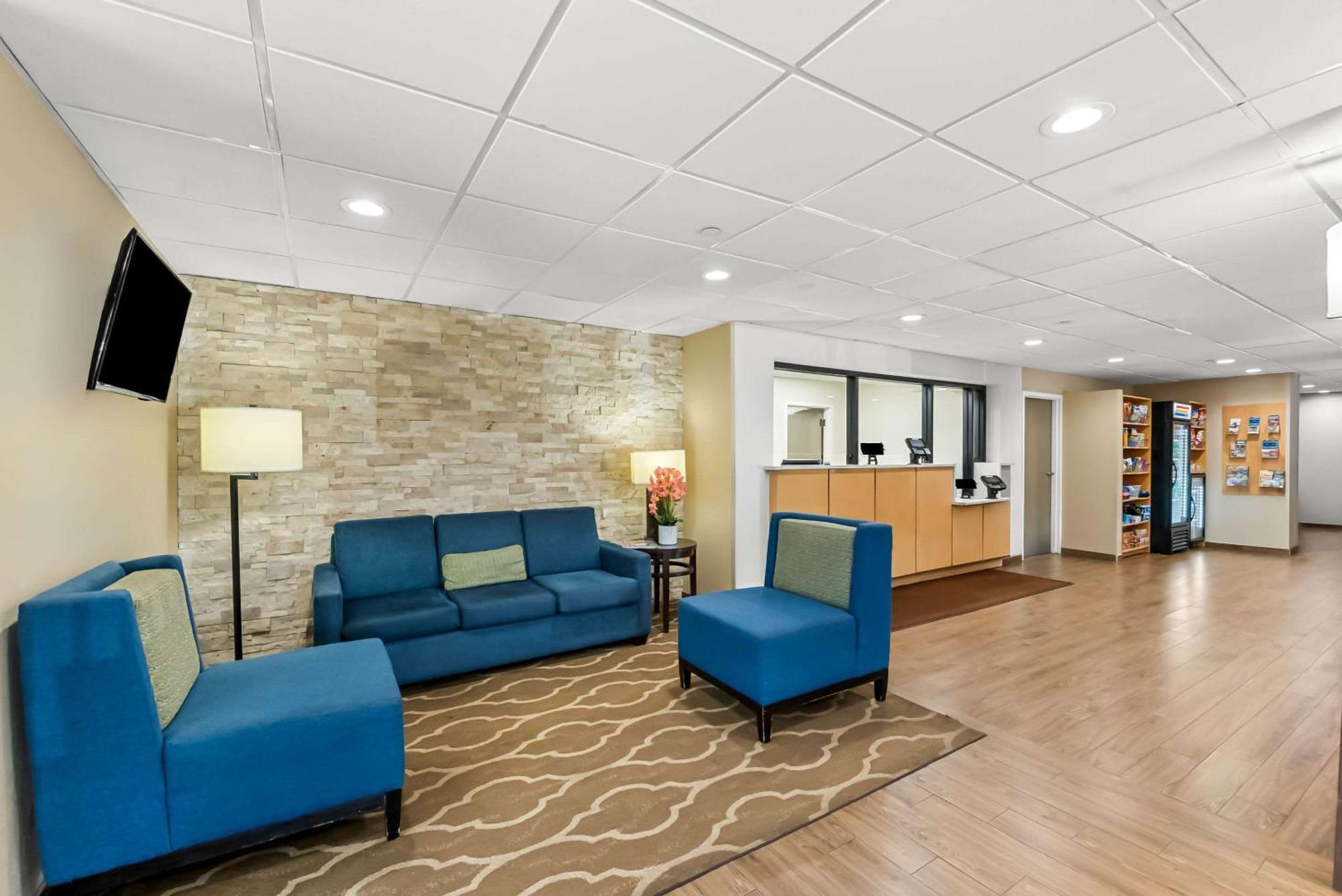 Comfort Inn & Suites Durham Near Duke University Екстер'єр фото